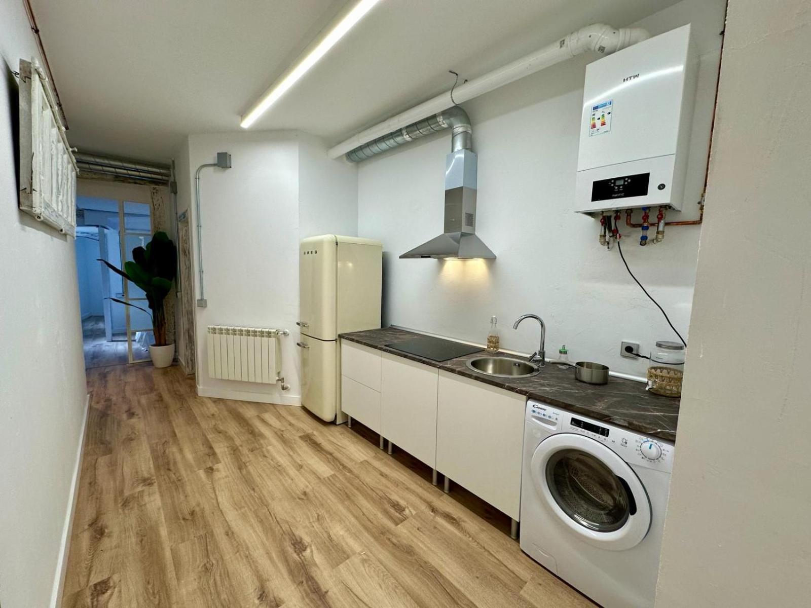 Apartamentos Carolina By Gaiarooms León Zewnętrze zdjęcie